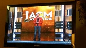 ACM Awards - live from Vegas... Hvilket betyder at Nashville lige nu er støvsuget for superstars :-)