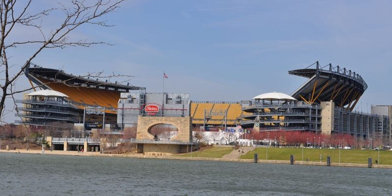 Som naturligvis hedder HEINZ Field… Der er ketchup over det hele!